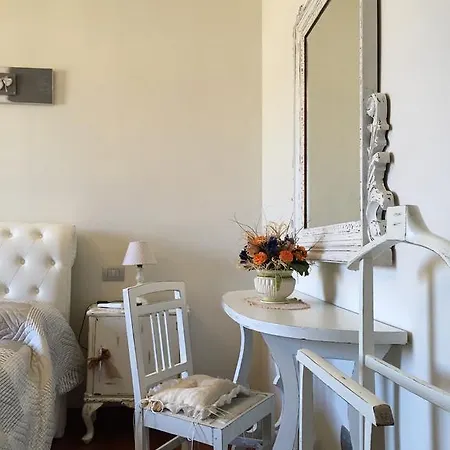 Bed & Breakfast La Cortevecchia Lobbi